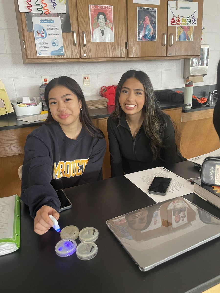 Great day in the lab yesterday! Used the bioluminescent gene from jellyfish to make bacteria glow!