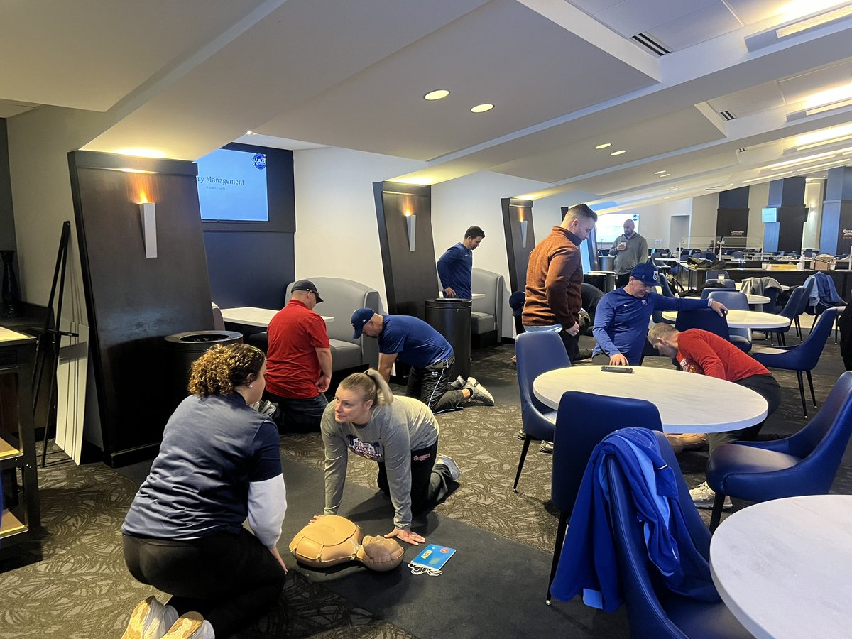Our coaching staff took advantage of an early morning CPR class and injury treatment/prevention his morning thanks to <a href="/KCRoyalsPD/">Raising Royals</a> !