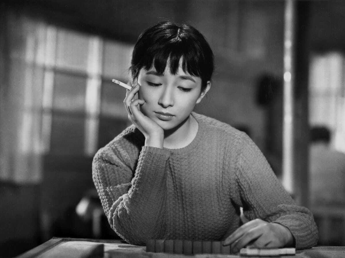 js_film_nyc's tweet photo. Two melancholic classics taking place in postwar Japan—Kohei Oguri’s MUDDY RIVER (1981) and Yasujiro Ozu’s TOKYO TWILIGHT(1958)—screen today at 4PM and 7PM as part of FAMILY PORTRAIT: https://t.co/TFzit8OR1e https://t.co/8ywWnPgYoz