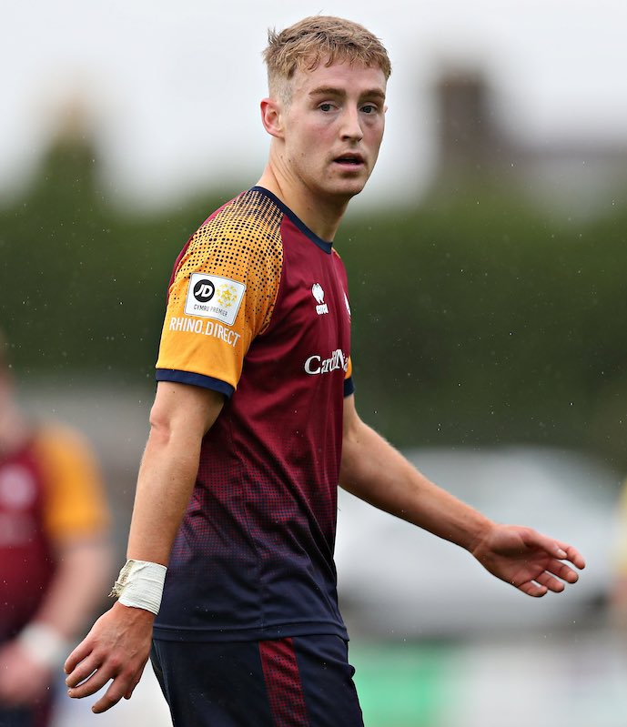 Sam Jones at the double! ✌️

What a game in the capital! 💥

<a href="/CardiffMetFC/">Cardiff Met Uni FC</a> | #JDWelshCup