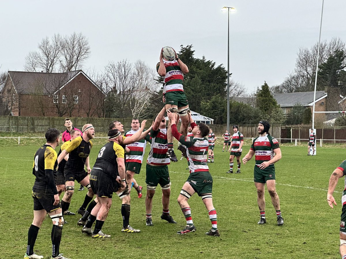 Super win for @Waterloo1st v @BurnageRFC Final score 34-27. Great game in difficult conditions. Well played both teams 👏🏼 ❤️🤍💚