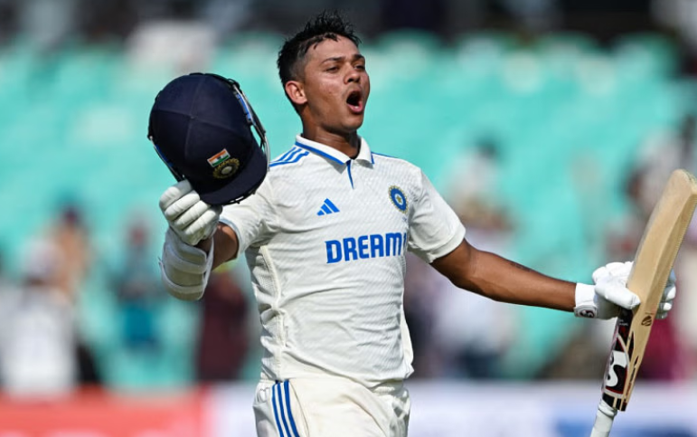 nowinuk's tweet photo. Yashasvi Jaiswal celebrates after scoring a century during the third day. India ended with a second-innings score of 196-2, with Shubman Gill scoring 65 runs and  Kuldeep Yadav contributing three runs at the close of play.
#ENGvsIND #INDvENG #RajkotTest #yashaswijaiswal https://t.co/g8aoBPgocU