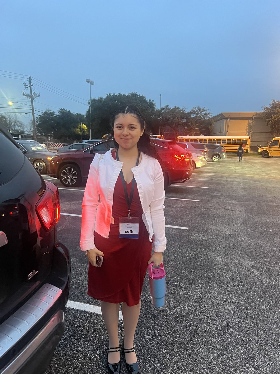 KarinaB15435636's tweet photo. The mighty Ram and Eagle are off to show off their science skills at the SEFH. Best of Luck to my sweet girls! I am so proud of you both. Go and show the Gems that @AliefScience has. @KilloughEagles @ElsikNGCRams @Ms__Aleem @PrincipalDuncan https://t.co/I22kESzcZB