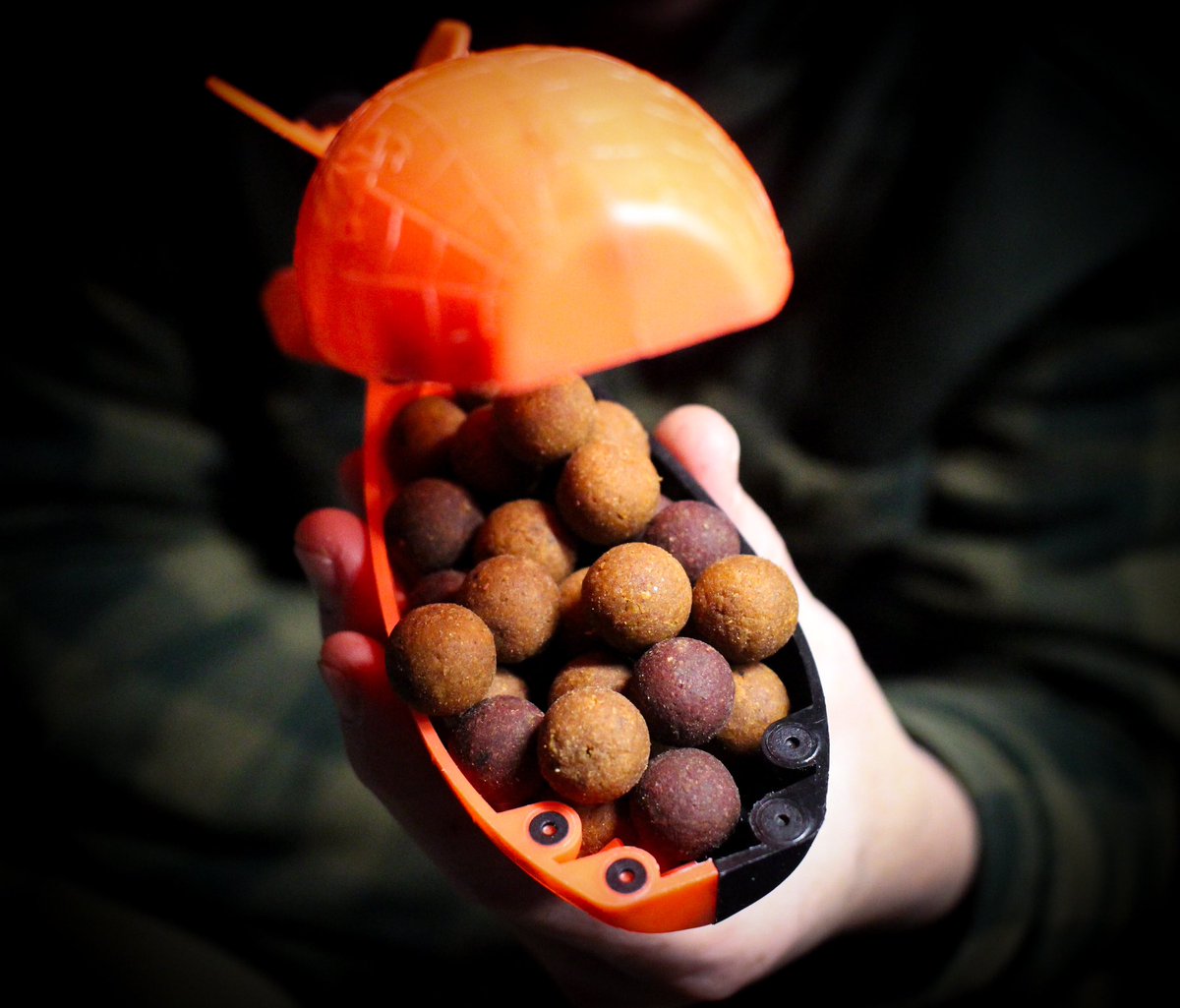 Loaded and ready to go! Our Heist and I.D.3 boilies have proven themselves time and time again as a big #carp catching bait! 

incrediblegroup.co.uk//product-categ…

#incrediblegroup #heist #id3 #boilies #incrediblebaits #carpcatching #fishing