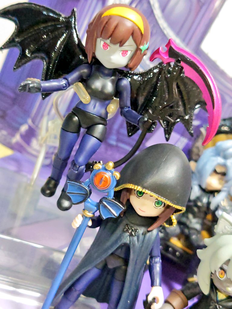 sacokoala's tweet photo. #ガシャポンクエスト
魔王と四天王 https://t.co/yhL3X5aV4n