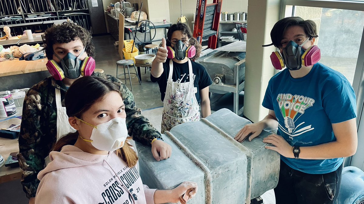 These kids NEVER disappoint!!  Most of them have Jazz competitions all afternoon, but they're STILL here early on their Saturday to absolutely CRUSH it in the studio.
#BestKidsEver #SolonStrong #TheArtsMatter #HerkyOnParade