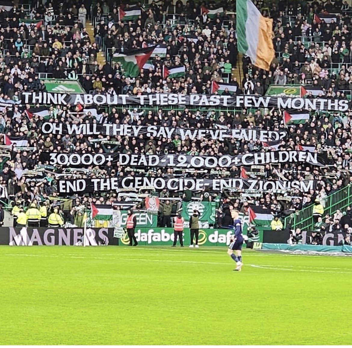 sahouraxo's tweet image. Celtic Park, Glasgow today

“30,000+ dead, 12,000+ children 

End the genocide. End Zionism.”