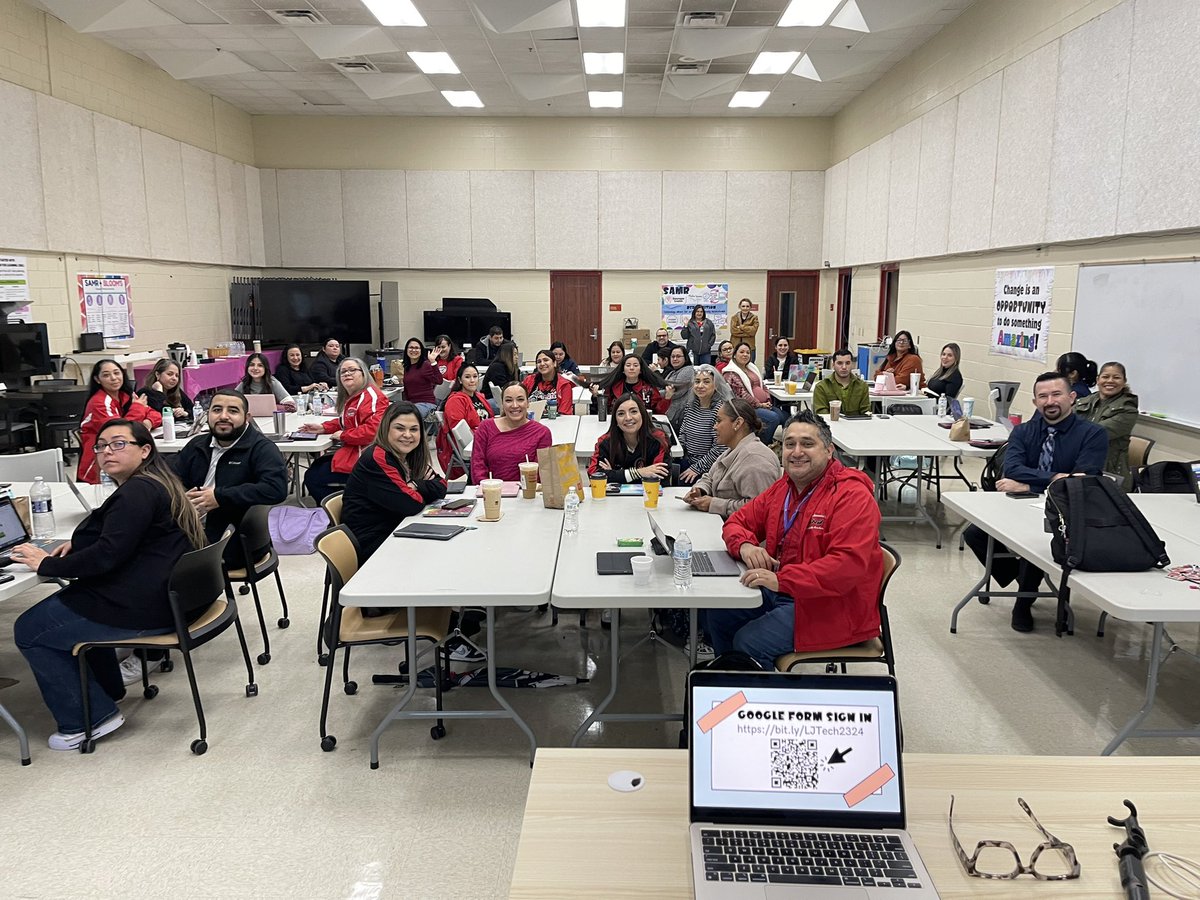 CGarza0930's tweet photo. Cold and raining outside but we are warm &amp; cozy inside with our @lajoyaisd #LJTECHi3 Academy for our last Tech session of the year.  It’s been an amazing journey with these teachers!!💜💜 @eduGOOGdroid @MsGracia15 @GicelaSalinas https://t.co/t1W1qSlc0o