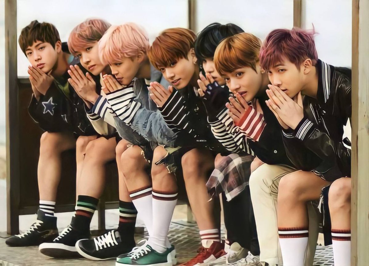 DANIIPALLARESM's tweet photo. #호비생일ㅊㅋ Que cumplas más, que Dios te cuide y te permita cumplir todas tus metas, te mereces todo lo bonito solecito 🙌🏻 algún día espero conocerlos a todos ustedes en un concierto, Feliz Cumpleaños 🥳 @bts_bighit
@BTS_twt @BIGHIT_MUSIC #제이홉 #jhope #홉조교 #언제나희망쟈홉 https://t.co/zv9In2xrnR