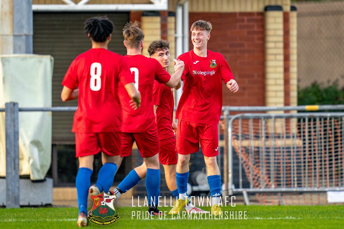 ⚽️ A big game at Stebonheath Park tomorrow for our development side as they take on <a href="/BarryTownUnited/">Barry Town United</a>’s development in the FAW Youth Cup quarter final!

⏰ Kick Off 2pm
🎟️ £2 Entry
🥤 <a href="/LlanredsSC/">Llanelli Town AFC Supporters Club</a> running the tuck shop

Come and support the lads tomorrow! 🔴