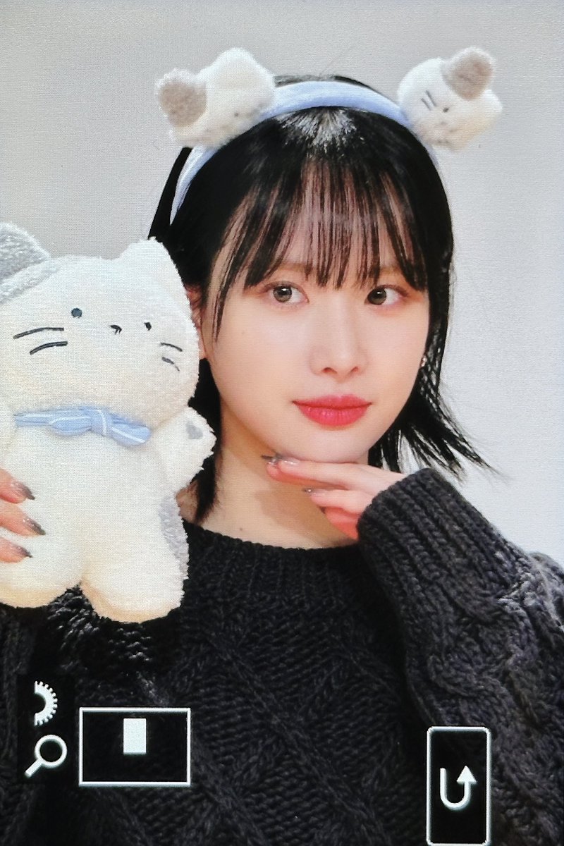 seolluda_'s tweet photo. 강아지 치고 고양이 같은 여자 #설아 https://t.co/uyKhC326Fq
