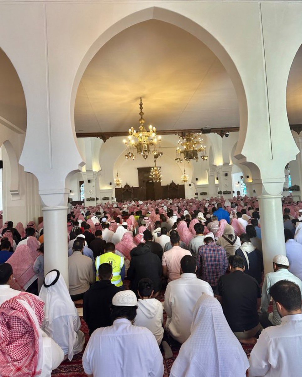 hanan_hao's tweet photo. رحم الله كل من كان له أثر في حياتنا ..

﴿ربَّنا اغفر لنا ولإخواننا الذين سبقونا بالإيمان.....ربَّنا إنَّك رؤوف رحيم﴾.

#اللهم اغفر له وارحمه وتجاوز عنه واسكنه فسيح جناتك..

 #الشيخ_عبدالله_السويلم https://t.co/586VtTftwS