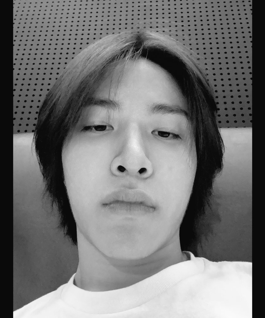 heeseungir's tweet photo. Aigoo, We were busy with the surprise, so we were late for the upload hehe
Happy birthday, Junghwanie 🥰.
I always feel strong because you are so dependable.
All the hyungs and I will always be by your side, so you can always be happy. https://t.co/QyVN7zQljO