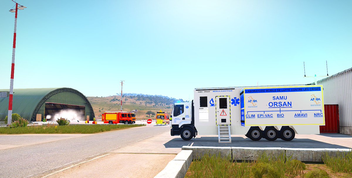 SAMU_A4L's tweet image. Un grave incendie s'est déclaré à l'aéroport de Malden suite au crash d'un hélicoptère, avec de nombreux moyens du @SDIS_A4L .

Nous avons enclenché de manière préventive le dispositif ORSAN pour éviter un danger pour la population.

Le pilote a pu être secouru par les pompiers.