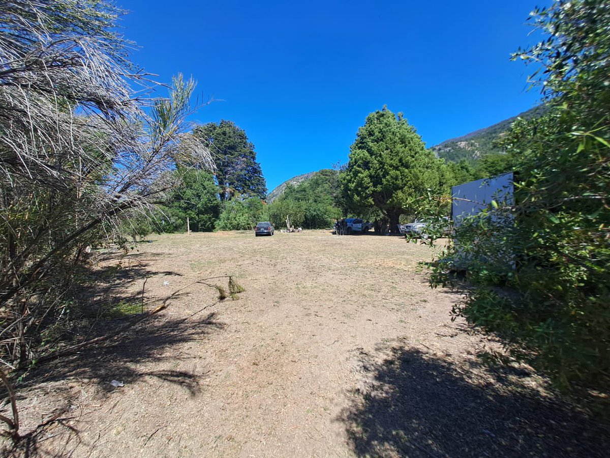 Las tierras usurpadas vuelven al Estado. La Justicia ordenó el desalojo del predio del Ejército en Lago Moreno, Bariloche, que había sido usurpado ilegalmente. 
Mis felicitaciones a la Fiscalía y la Justicia por su rápido accionar. 
Quien usurpa comete un delito y como dice el