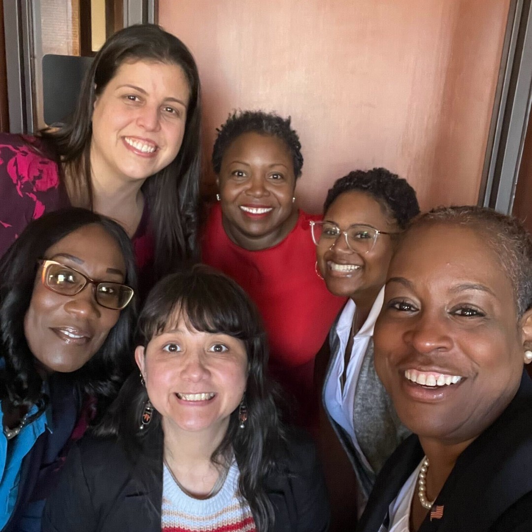 VoteRunLead's tweet image. VRL State Director Ashlee Bruner celebrated GA women in politics at @her_term's Galentine’s Day event for current and aspiring #StateLegislators at the Capitol. Pictured (clockwise): Heather White, Brunessa Drayton, Ashlee, Kenya Wicks, Ada Merello &amp;amp; Melanie Miller. #RunForOffice