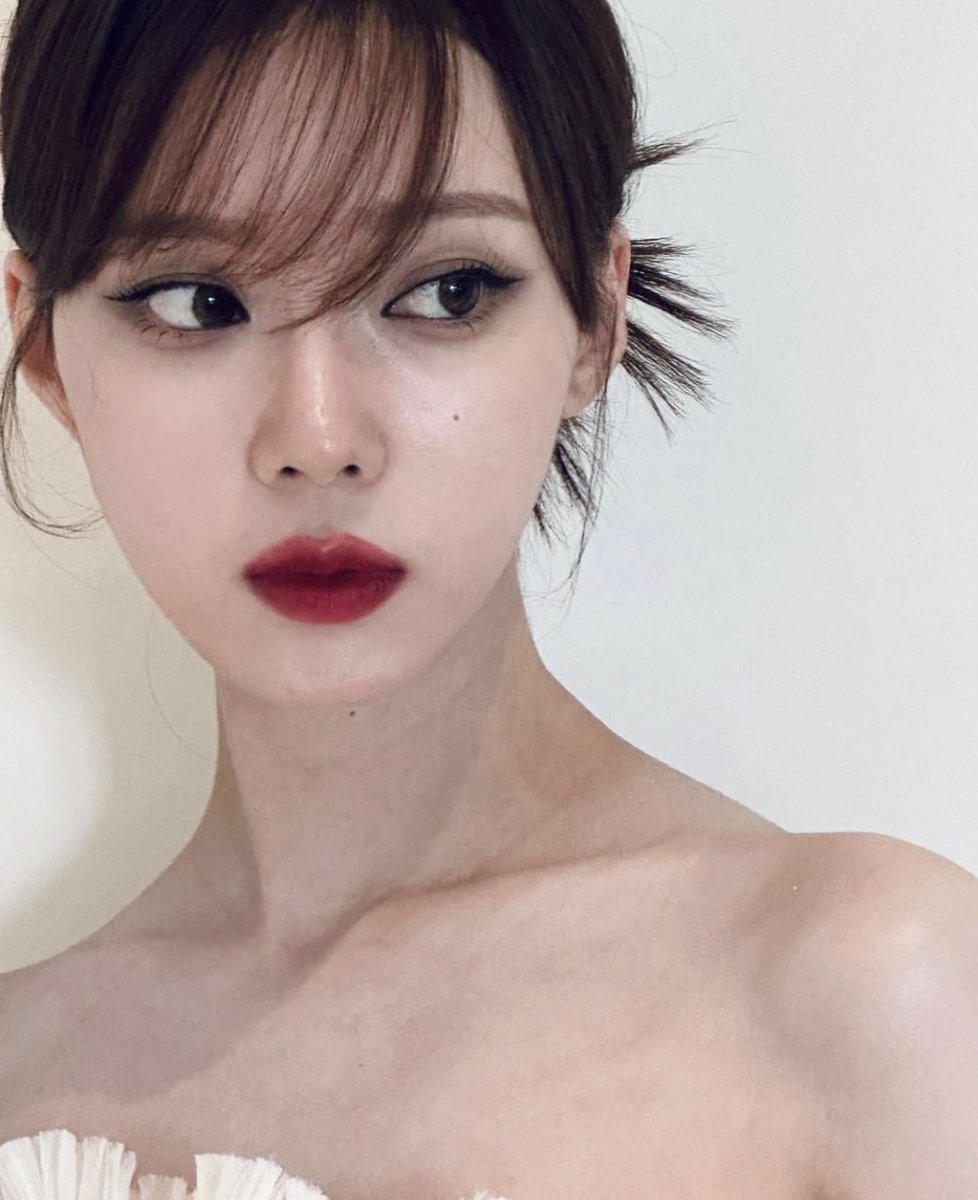 archvtter's tweet image. ⠀⠀
⠀⠀archer theodora vicount — tfc.
⠀⠀⠀⠀
⠀⠀