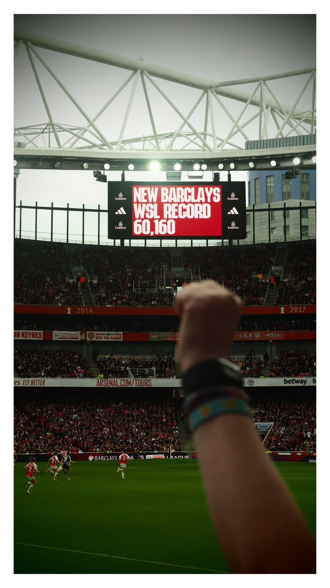 Boodlepim's tweet photo. This team 🙌 Yeah, yeah, no trophies for attendance - but I am proud regardless 🔴⚪

📸 @Boodlepim https://t.co/JL7A42BI2a