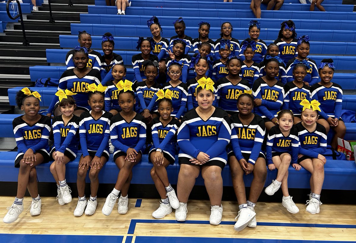 BRBGE JAGS Cheer Squad are ready to compete at Westbury High School Cheer competition. @BRE_Eagles @BGE_Jaguars