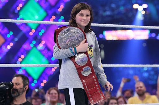 richard93612's tweet image. Panas @MarceloAtWWE @JerrySotoNarra, foto reciente del campeón más joven en la historia de la @WWE/#WWE, en #WrestleMania 34 (#TagTeamChampion de #WWERAW), Nicholas. Lo consiguió con @Adamscherr99. 

#WWEEspañol #TKO