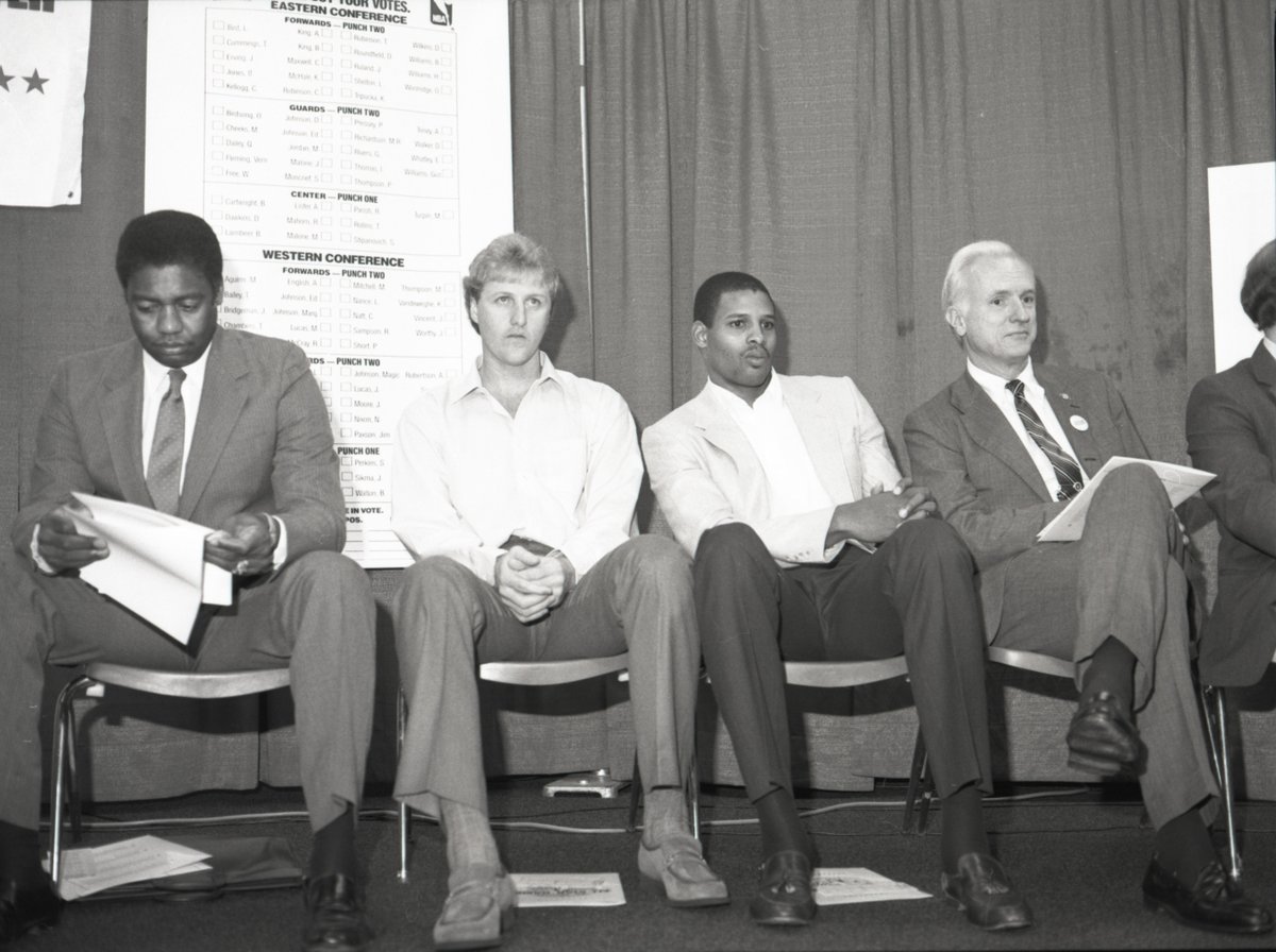 With #NBAAllStar2024 upon us, one of my favorite images from the last time #Indy hosted the All-Star game. The Big O, Larry Legend, <a href="/ClarkKelloggCBS/">Clark Kellogg</a>, and the late Mayor Bill. Via @Uindy ICLMA. bit.ly/3uDK7Ys