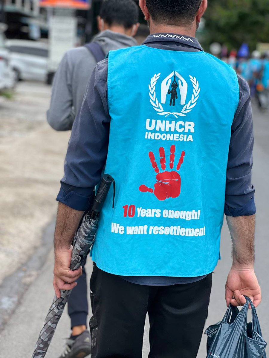 NaazYassa's tweet photo. #End12YearsInLimbo_Indonesia
Hazara refugees are in emergency need of resettlement to the third country from Indonesia https://t.co/bvdKhYtllZ