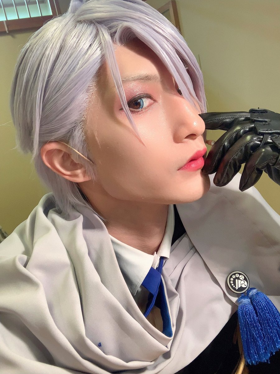 MizukiUmetsu's tweet photo. おめでとう、長義。
思えば長いこと共に歩ませてもらっているね。
何年経とうと、君が傍らに、この手の中にいる時はいつだって胸が高鳴ります。
僕らのいない数百年かの後、きっと同じように君に心を震わせる誰かがいるであろう遠い先まで、どうか健やかに。
#2月18日は山姥切長義重文記念日
#2月18日は山姥切長義旧国宝指定日