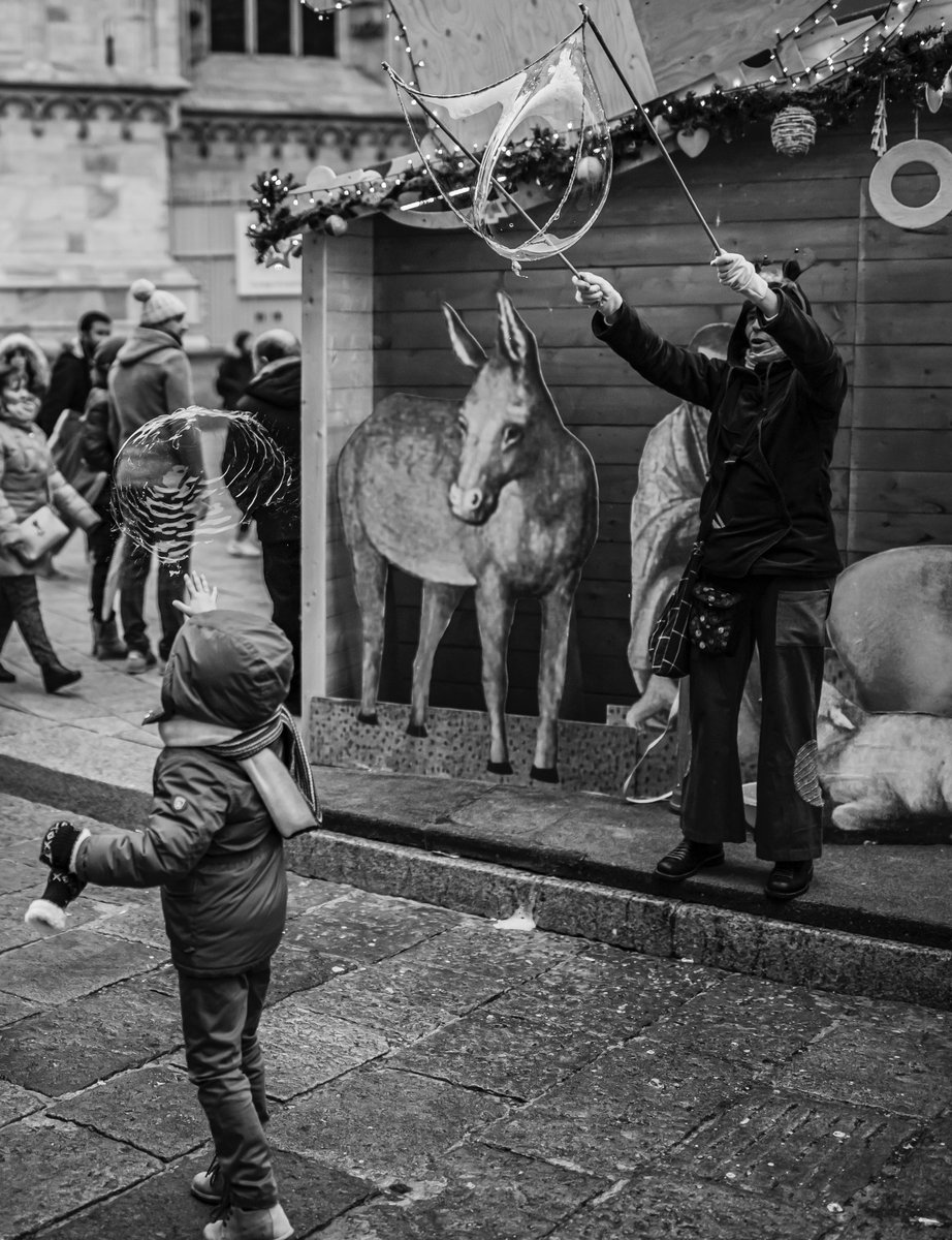 Exploding Bubbles #photography #photooftheday #photo #streetphotography #bnwphotography #SPi_BnW #MySPC #igers_bnw