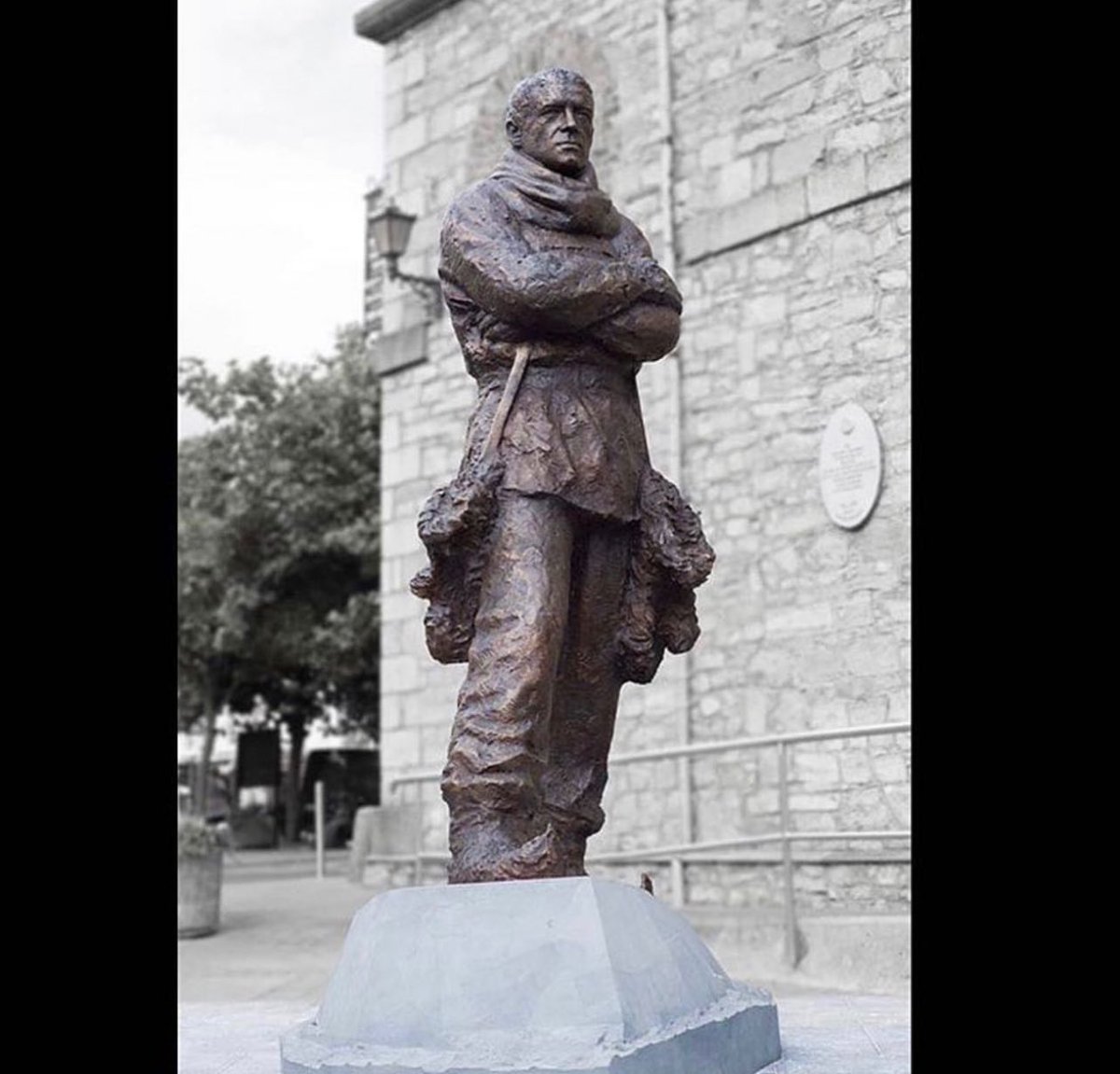 markxrichards's tweet photo. Shackleton was born 150 years ago yesterday 15th February 1874 near Athy, Co. Kildare, Ireland. Athy is where my statue of @ernestshackletonathy stands, just beside the @shackletonmuseumathy, looking South. @reallorraine https://t.co/8Yp7m9dtJN