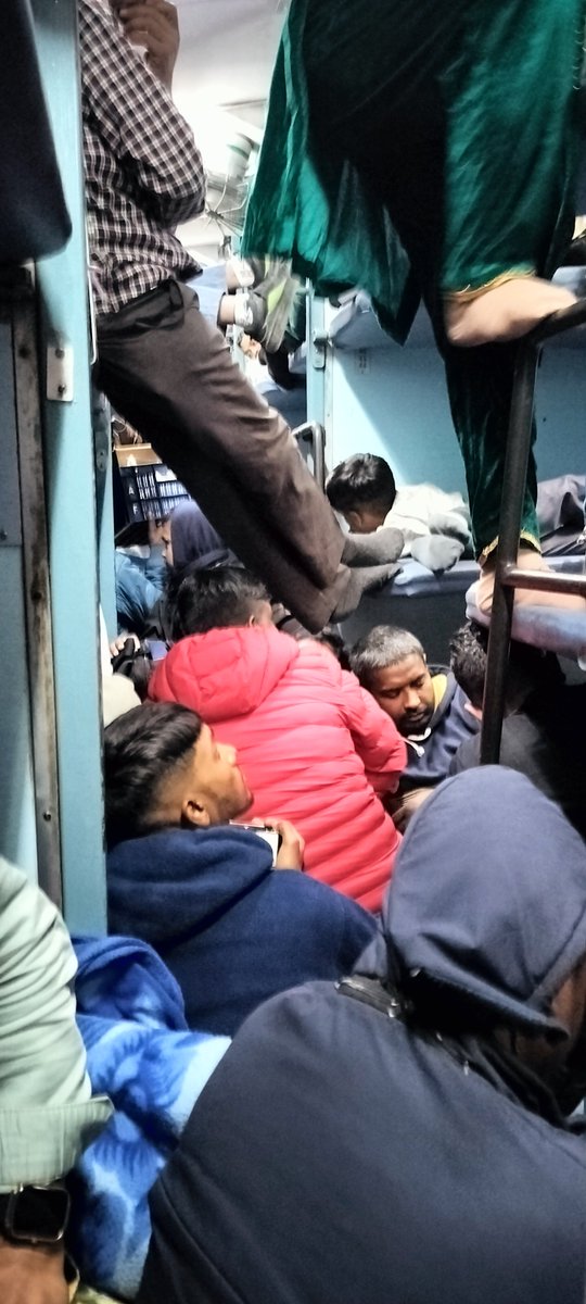 Suraj9Patel's tweet photo. A pathetic condition in indian railway 🚂.  It's not a general bogie it's reserved sleeper bogie. Indian railway must think about the common people who can't afford AC tickets in Indian railway, increase the no.  of unreseved @indianrailway__ @AshwiniVaishnaw 
@narendramodi https://t.co/AFsDPWpl5d