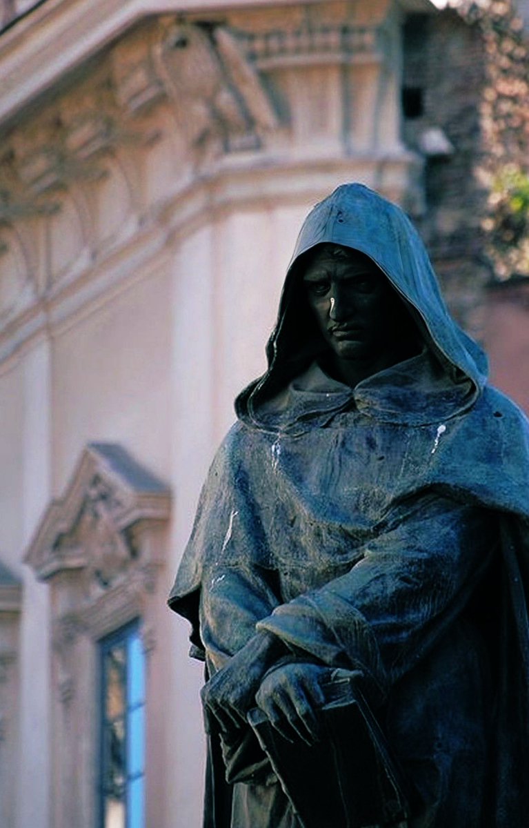 AbiffArte's tweet photo. "Hace 422 años, Giordano Bruno fue condenado a morir en la hoguera por sus creencias revolucionarias sobre el universo y la religión. Su legado perdura como un recordatorio de la importancia de la libertad de pensamiento y la búsqueda incansable de conocimiento. #GiordanoBruno" https://t.co/Z9YFPAwoGq