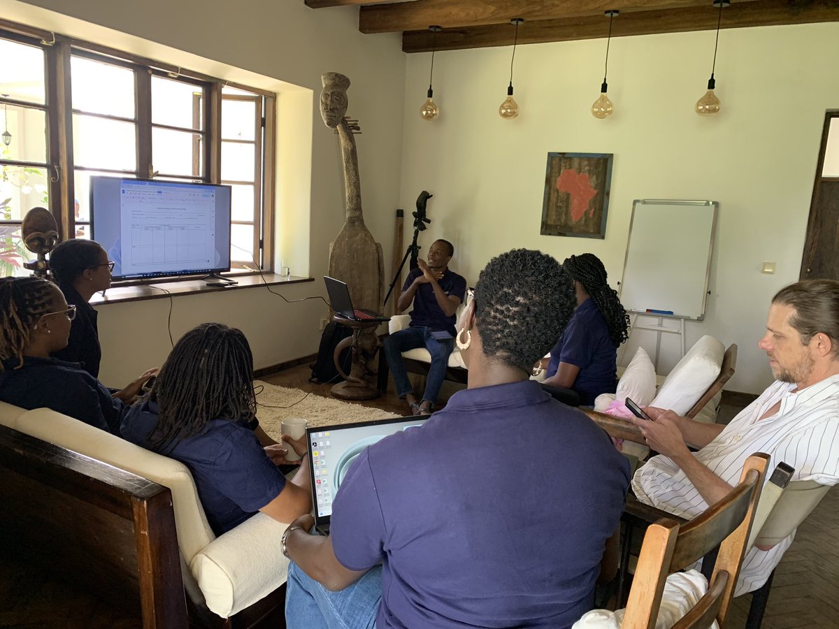 amend_tz's tweet photo. Wiki hii, timu ya Amend inayoratibu mradi wa Safe Schools Africa imekutana jijini Arusha kwa lengo la kupanga mikakati itakayoboresha zaidi usalama wa wanafunzi watumiapo barabara. Kwasasa, mradi huu unahusisha nchi za Tanzania, Ghana, Msumbiji na Zambia. https://t.co/UHNeH9LICb