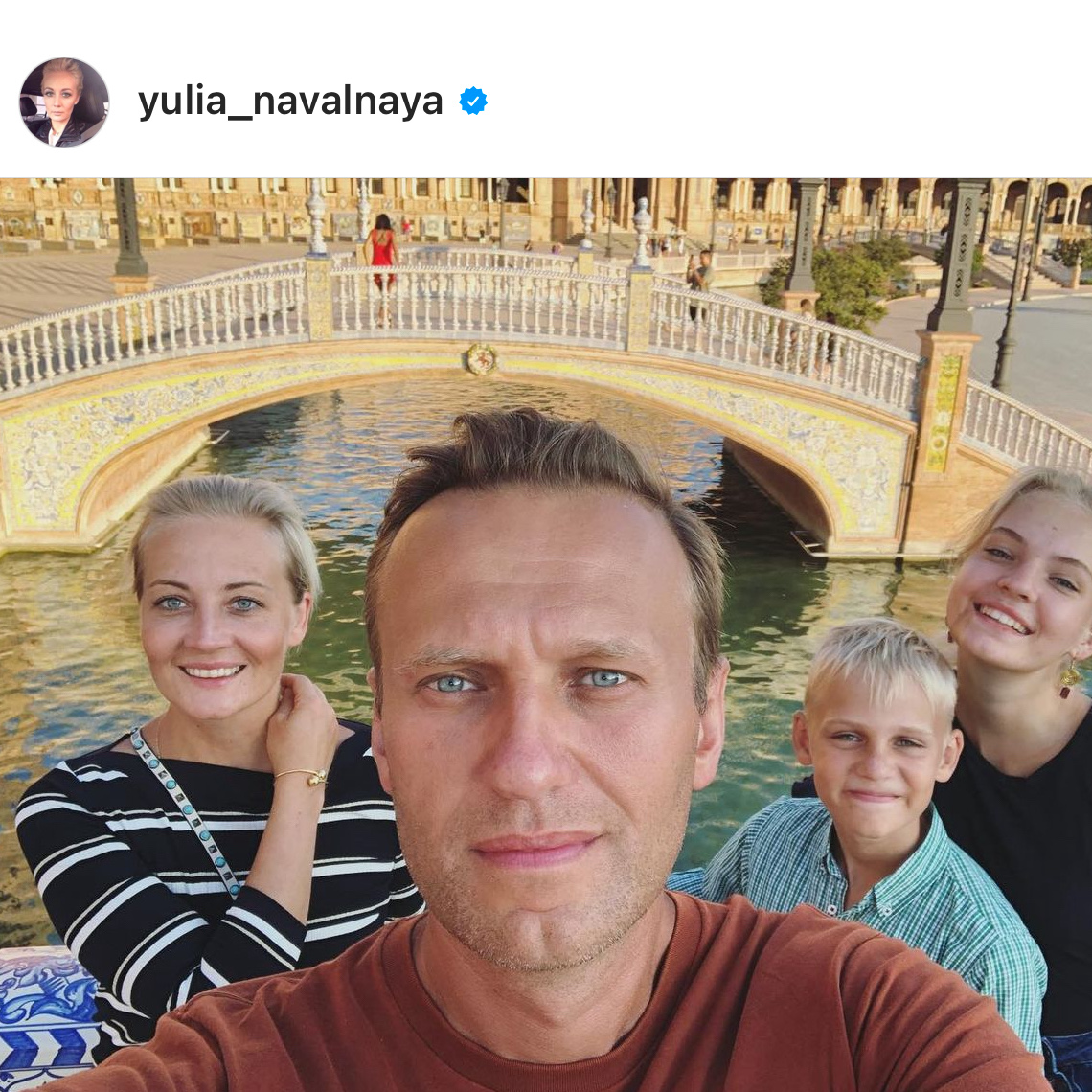 Navalny had something Putin didn't - love. And that made Kremlin nervous. I wrote this piece (in English) few years ago about the revolutionary power the #Navalny family had, and still have, in #Russia. The link: foundme.io/opinion/2021/0… #yuliaNavalny