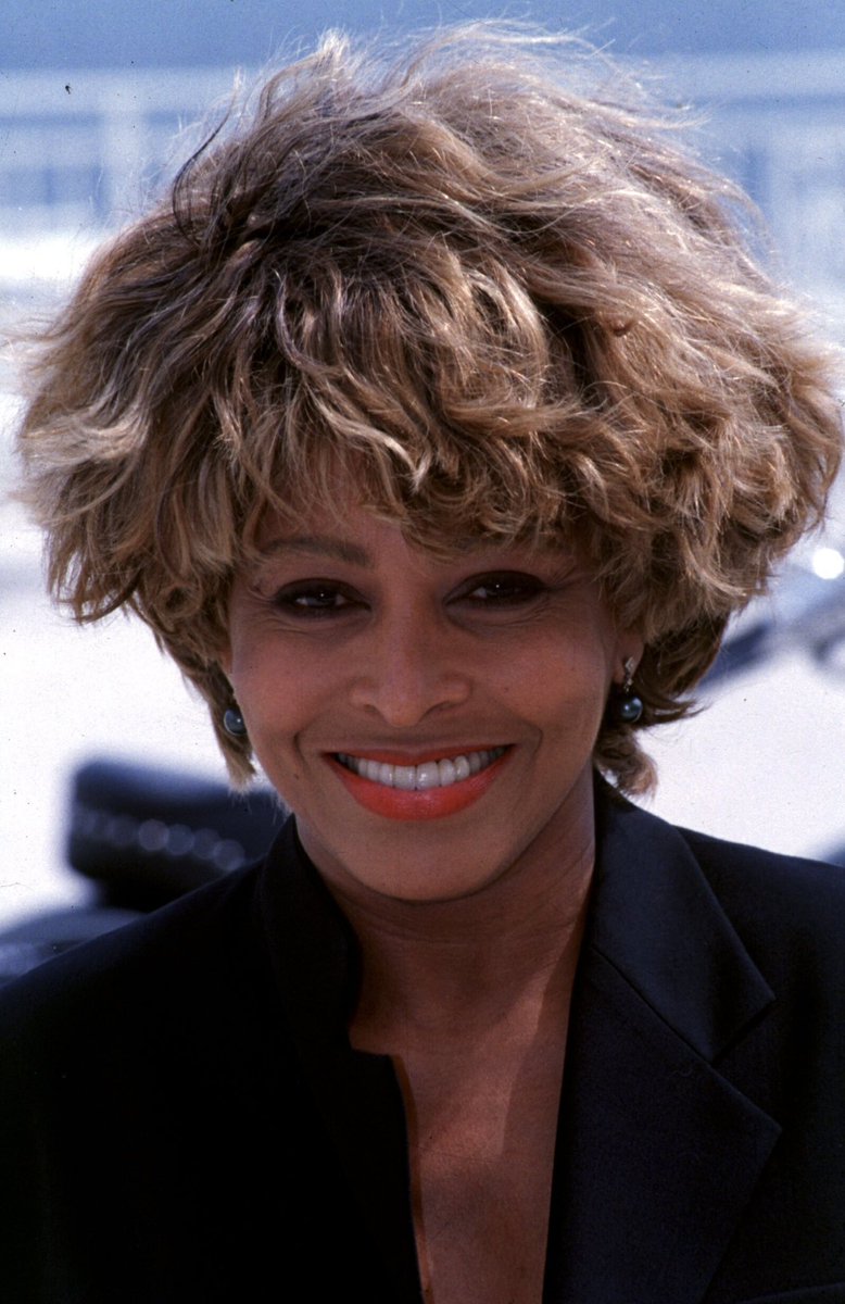 tinaturnerblog's tweet photo. @tinaturner at the 93’ World Music Awards in Monaco https://t.co/tKjpDycN9L