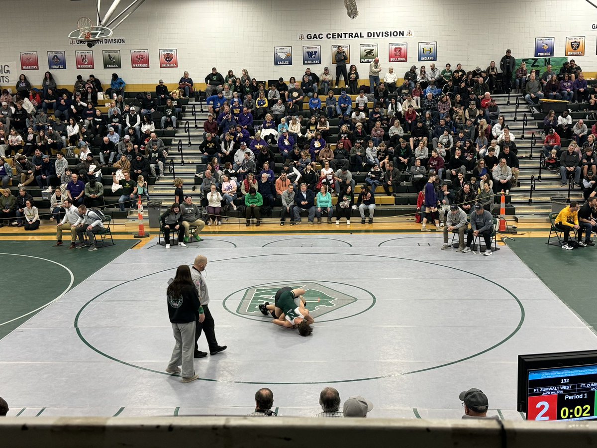 Full gym at FZN this Saturday for District wrestling. Let’s go Panthers!