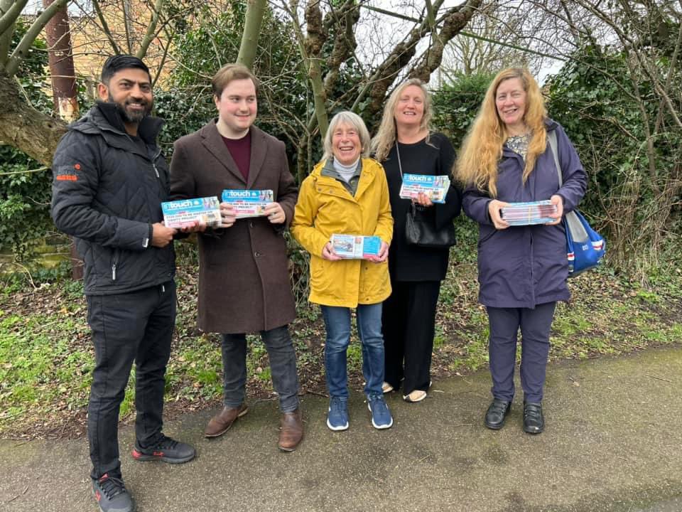 BOCACampaign's tweet photo. Today we were out in Ingrave and Herongate led by Brentwood Conservative Group Leader Cllr Will Russell @CllrWillRussell.  Lots of ground covered delivering our latest InTouch newsletter - by our hard working team. #Walking2Win #herongate #ingrave #community #Conservatives https://t.co/MF8v0EFMVw