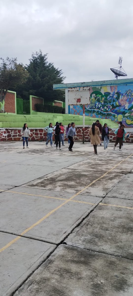TBC_124's tweet photo. "Si te drogas te dañas". Realizando espacios de reflexión y mensajes de comunicación asertivo para la prevención del consumo de drogas con actividades deportivas y culturales en participación de la comunidad escolar.
@delfinagomeza
@SeducEdoMex
@SEMSedomex
@EdomexDgfa https://t.co/45NIo7OkWt