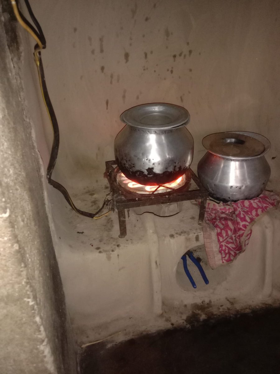 Official account of KPDCL (@kpdclofficial) on Twitter photo #ShunCrudeGadgets
Remember, this👇arrangement 'is pretty normal' and not talked about much!
Scenes from S/D Aishmuqam, ED Anantnag, O&M Circle Bijbehara.
<a href="/diprjk/">Information & PR, J&K</a> <a href="/OfficeOfLGJandK/">Office of LG J&K</a> <a href="/Raj576113/">Rajesh ಪ್ರಸಾದ್ IAS 🇮🇳</a> <a href="/mussarat_zia/">Mussarat Zia</a> #ShunCrudeGadgets
Remember, this👇arrangement 'is pretty normal' and not talked about much!
Scenes from S/D Aishmuqam, ED Anantnag, O&M Circle Bijbehara.
<a href="/diprjk/">Information & PR, J&K</a> <a href="/OfficeOfLGJandK/">Office of LG J&K</a> <a href="/Raj576113/">Rajesh ಪ್ರಸಾದ್ IAS 🇮🇳</a> <a href="/mussarat_zia/">Mussarat Zia</a>