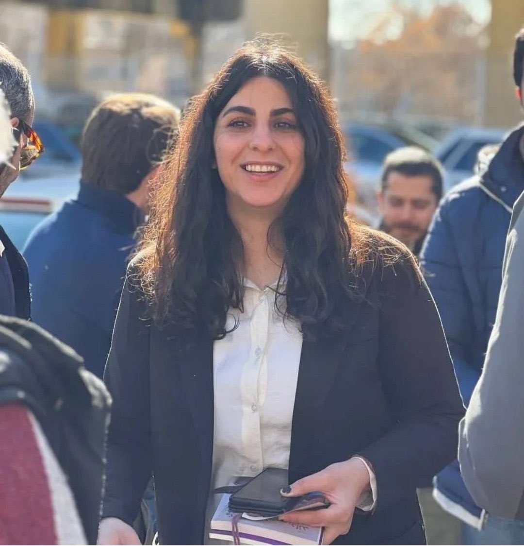 اگر امیدی به آینده این دیار باشد،
آن را در این لبخندها باید جست.

#سپیده_رشنو