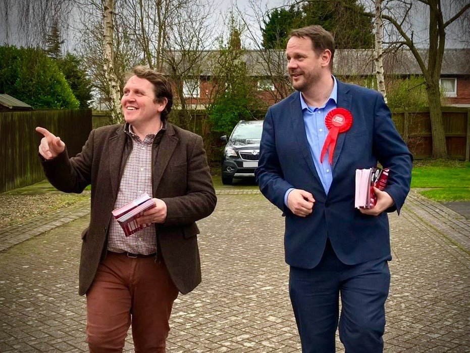 Wonderful day out speaking to residents in Alverthorpe and Rothwell today, with local candidates Brendan Fraser & Tim Dowd as well as stalwart councillors Charlie Keith and David Pickersgill. The first signs of spring, and a some really great conversations. 🌹