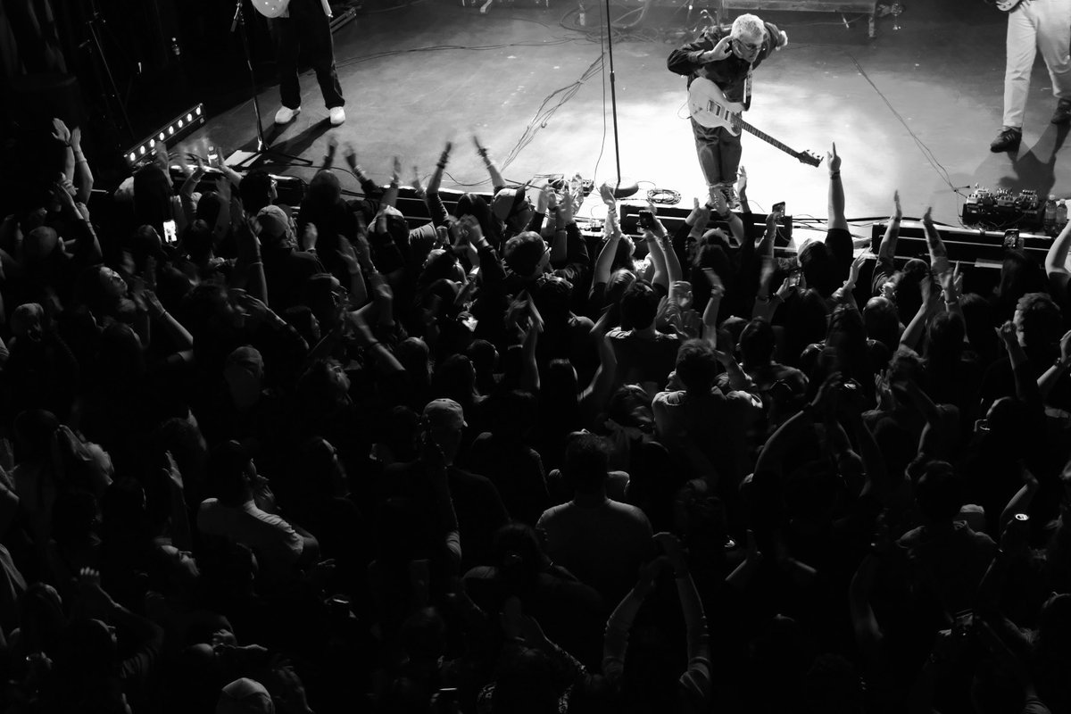 the_wldlfe's tweet photo. hey athens, thanks for being our biggest headline show ever :) https://t.co/GNQoGRO5u7