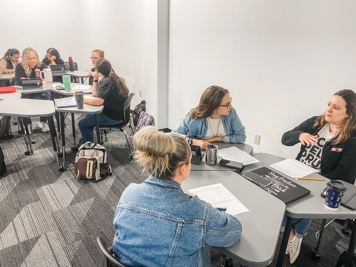 Courtney Sinclair tweet media