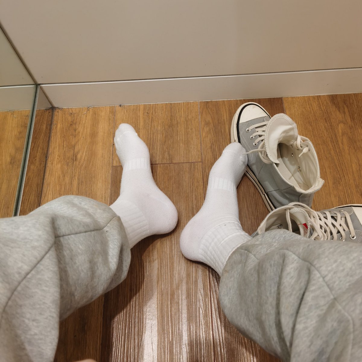 近状，新年快乐各位😴