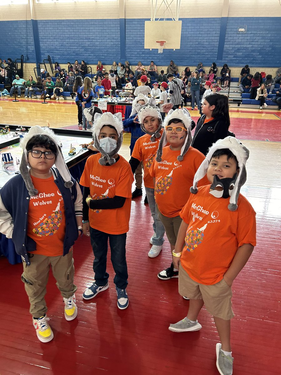 dyslexialibrary's tweet photo. Let’s go Wolves Let’s Go!!!! McGhee Wolf Howlers are having fun and learning a lot at East Regional Championship!  @McGheeWolves @ChannelviewISD https://t.co/KKiFuXWrbB