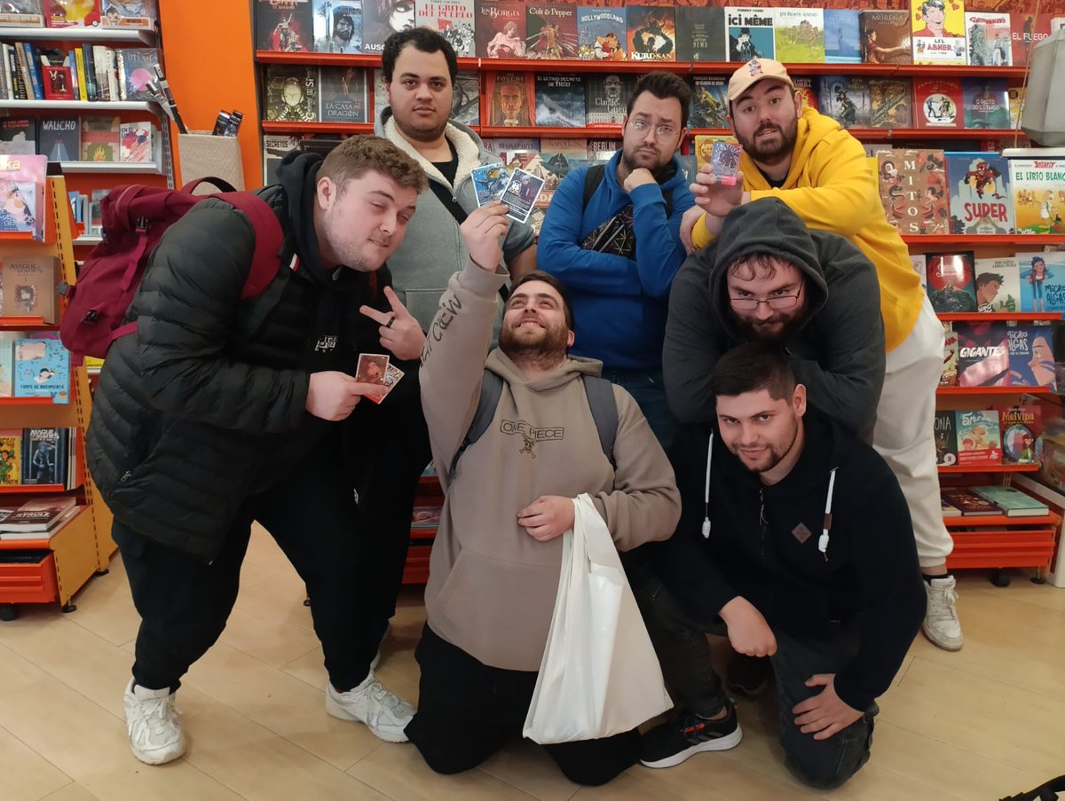 metropol_comics's tweet photo. Las fuerzas especiales de #Digimontcg en Vilagarcía preparadas para todo! Súmate a la comunidad de #digimon en la tienda #MetropolisComics de tu ciudad!
#ligadigimon #digimoncarddame #digimontournaments #ferrol #coruña #vilagarcia https://t.co/HJHCviAh2Y