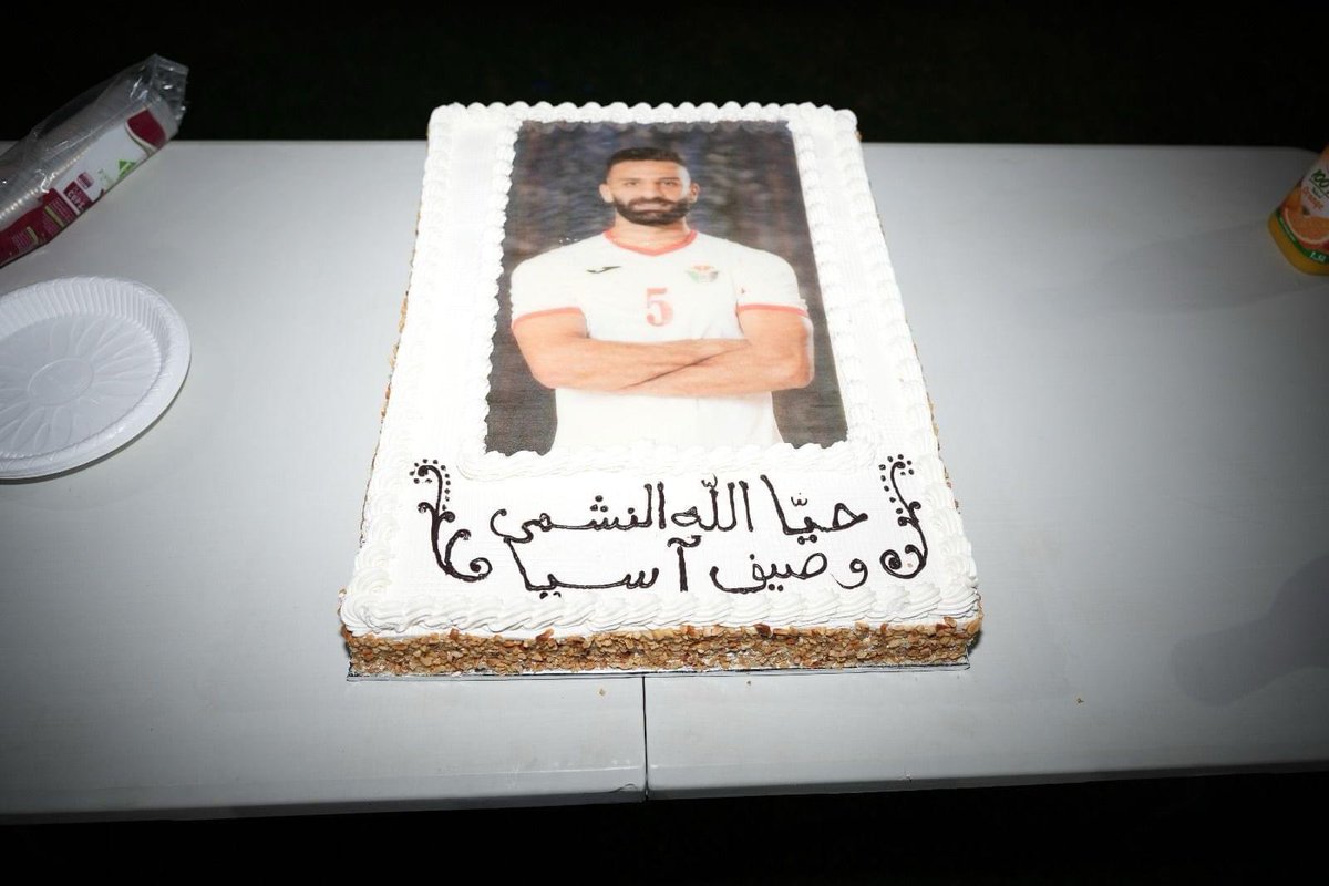 naimat_2007's tweet photo. من إستقبال نادي معذير القطري للاعب #يزن_العرب في #قطر اليوم 💙 https://t.co/ClFAbtmFKZ