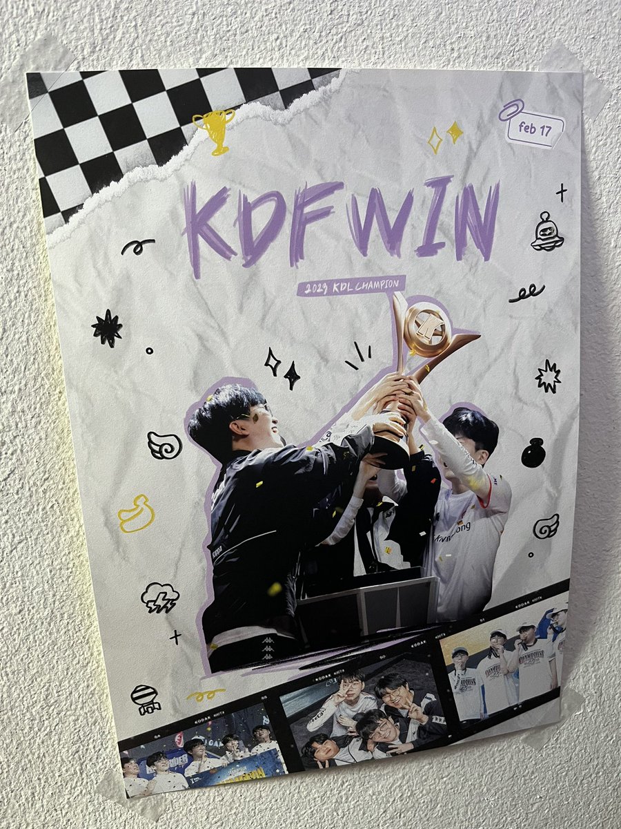 roro__christine's tweet photo. 너무나도 즐거웠던 광동프릭스 우승 기념 카페!
광프고사를 푸는 재미도 있었던☺️
럭키드로우로 1~5등 상품도 다 받고 특전 메뉴도 너무 맛있었어요!
준비해주신 모든 분들 정말 감사하고 오늘 카페에 방문해주신 선수들과 감독님 감사해요!!

#하나둘셋_광프야축하해 https://t.co/ed2irxImSX