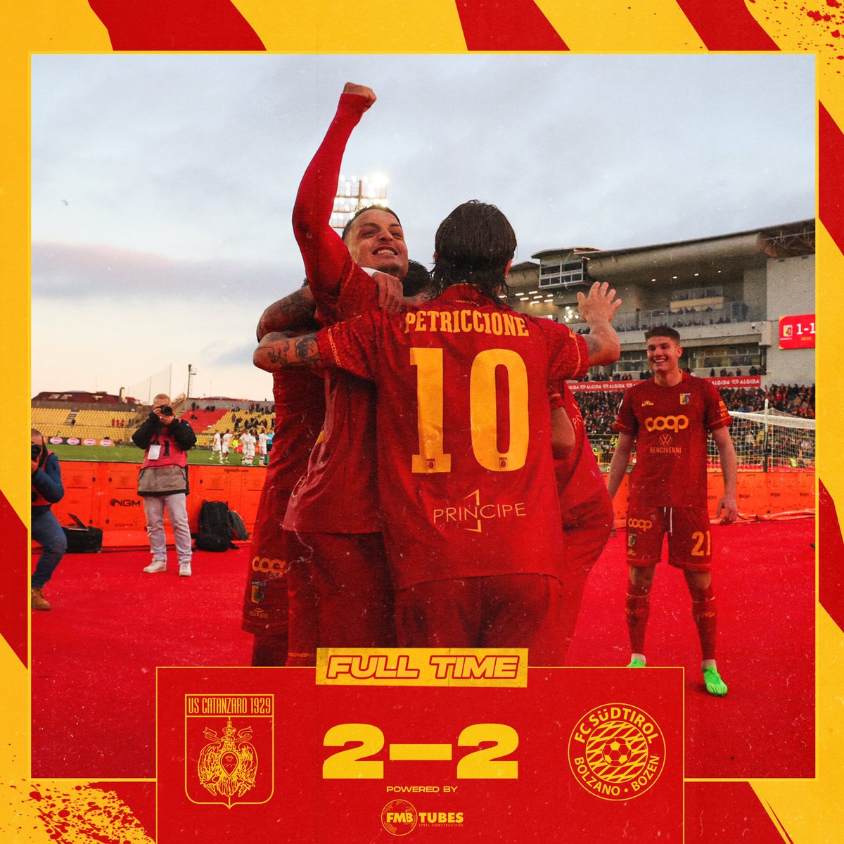 USCatanzaro1929's tweet photo. 🔚  90’ | FULL TIME ⏹

Posta in palio divisa al Ceravolo.

#CATSUD | 🦅 2-2 ⚪️ https://t.co/KC0oq953hr