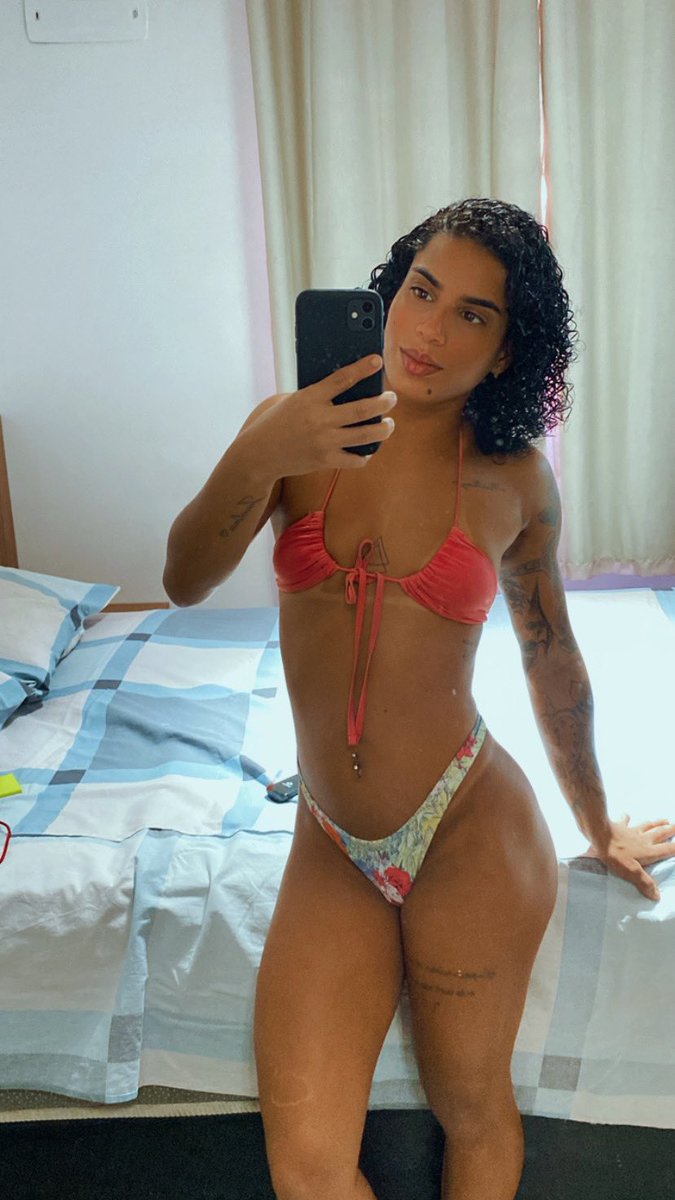 TifanyyOliveira's tweet photo. Docinho 🥰🫶🏻 https://t.co/QeHStkKMdS