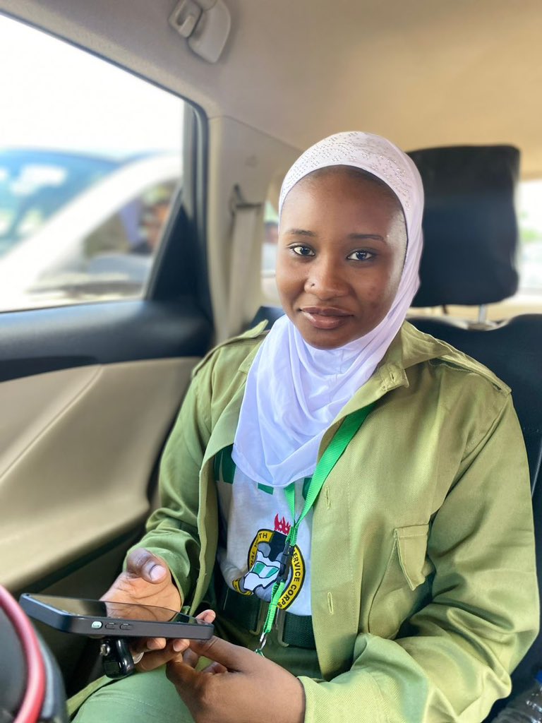 Ameena_4xc's tweet image. Report of a missing nysc corp member, her name is Fatima sa'ad Mai dawa,She went to Art and culture yesterday Friday the 16th of February 2024 For final clearance. She is yet to return home and unreachable. Please kindly share if you come across this. If you have any info Dm me.